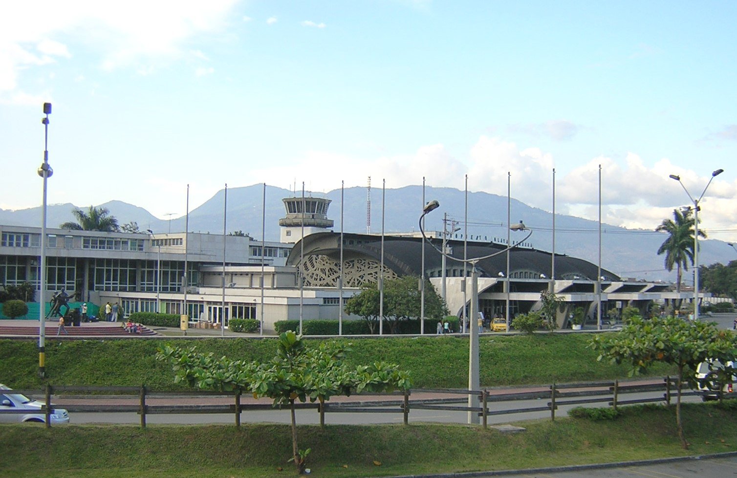 Vista de Medellín: fotografía de contexto, no del establecimiento